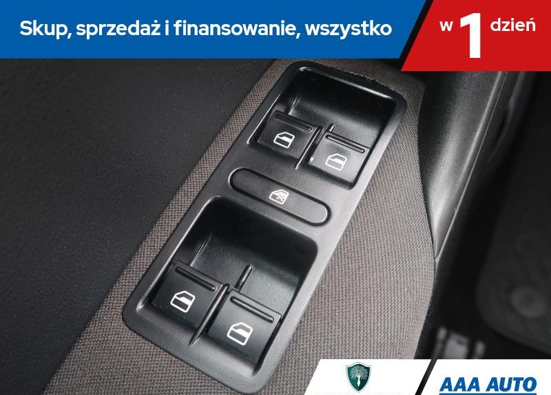 Volkswagen Polo cena 27000 przebieg: 189842, rok produkcji 2012 z Zalewo małe 154